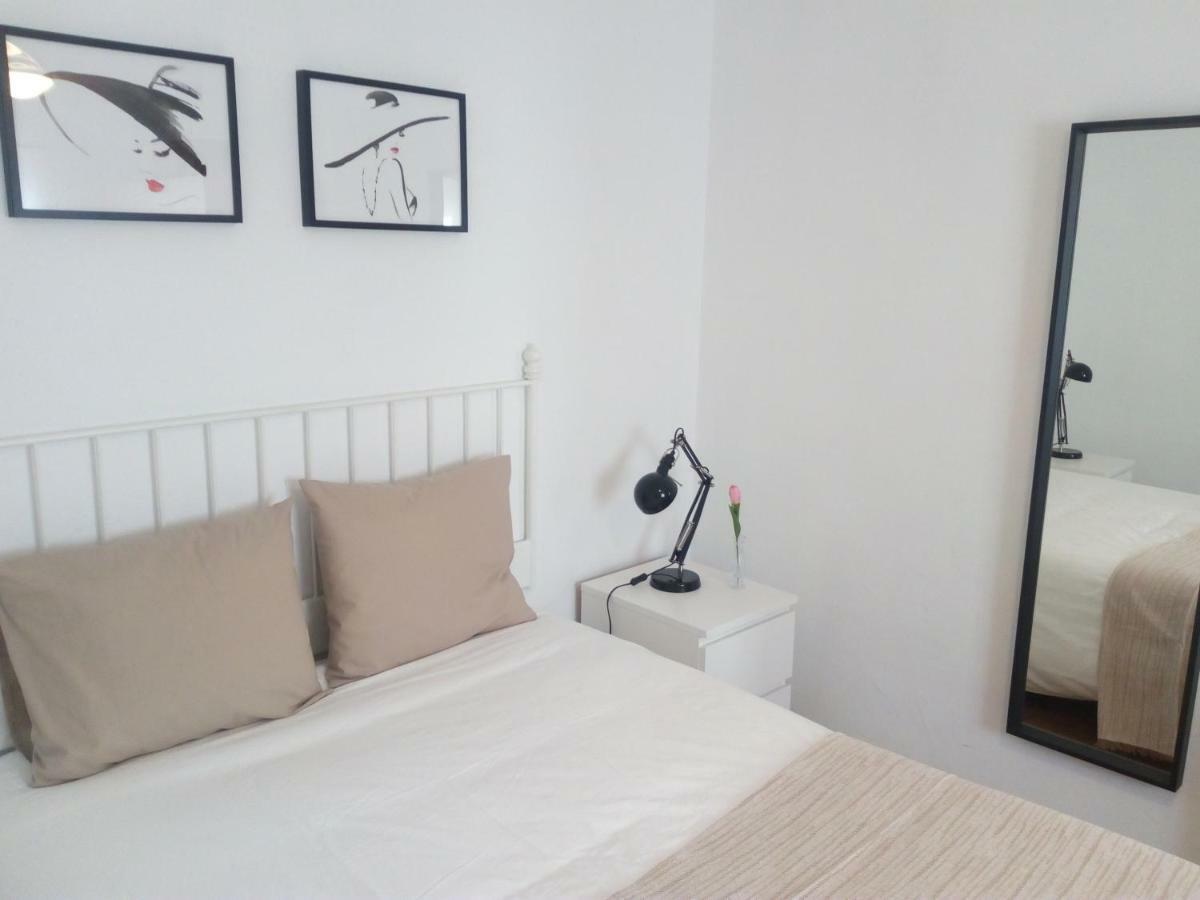 Apartment Triana To Sevilla Eksteriør billede