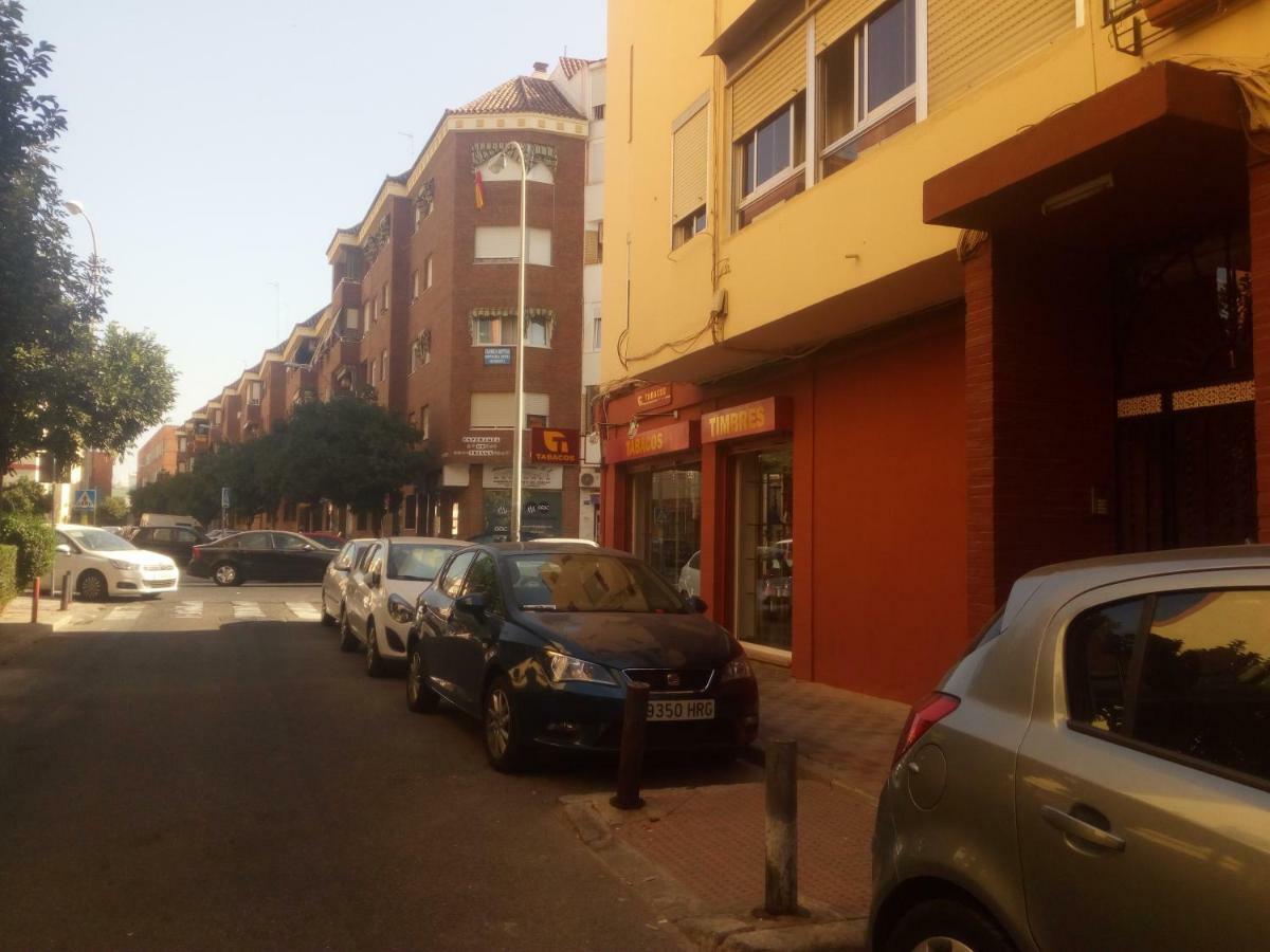 Apartment Triana To Sevilla Eksteriør billede